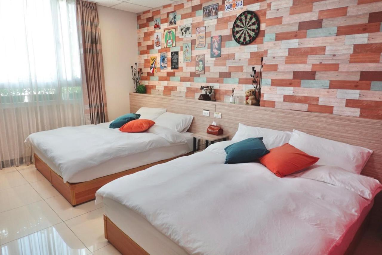 Hotel 斑比bambi Tainan Zewnętrze zdjęcie